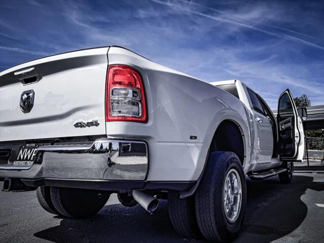 2020 Ram 3500 Big Horn Crew Cab 4x4 8' Box