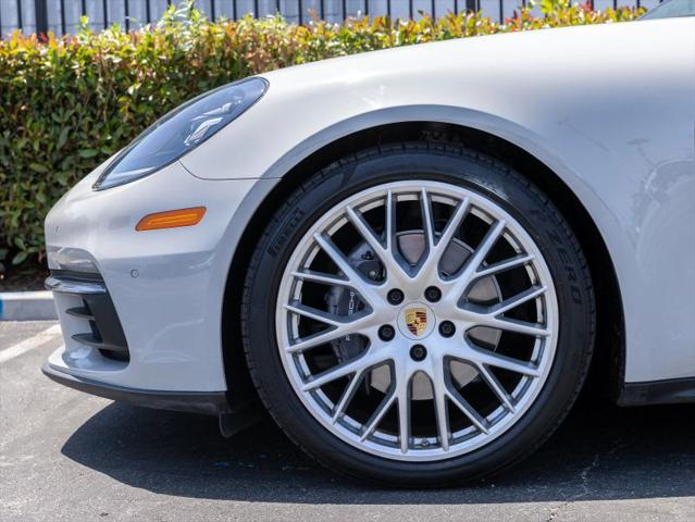 2018 Porsche Panamera 4
