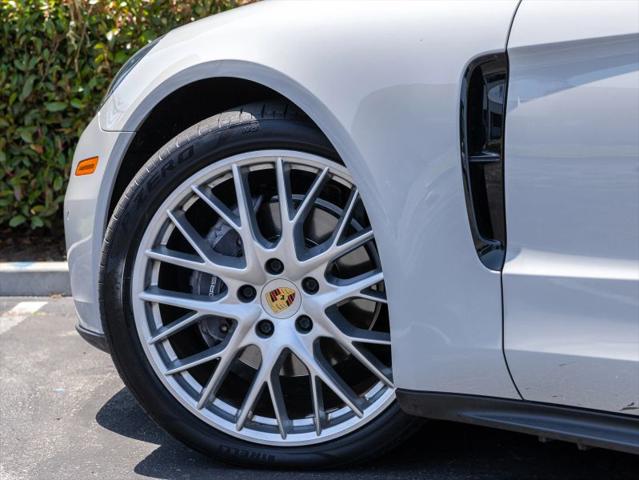 2018 Porsche Panamera 4