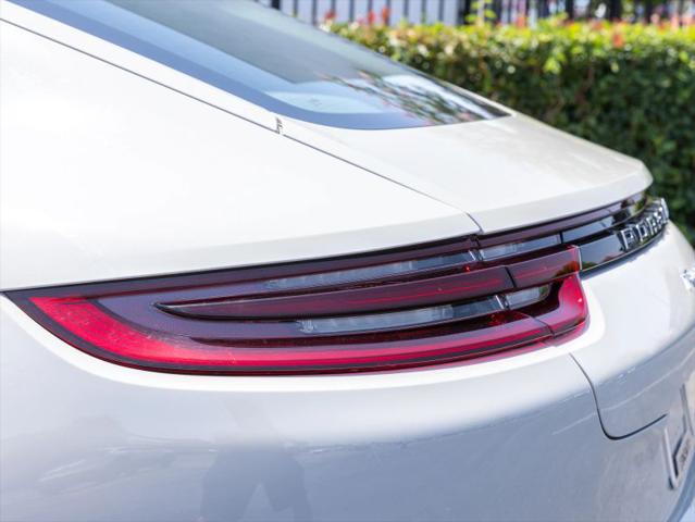 2018 Porsche Panamera 4