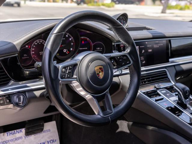 2018 Porsche Panamera 4