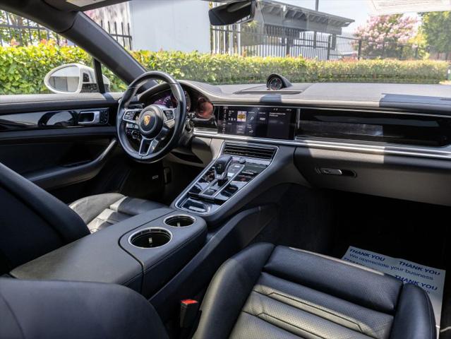 2018 Porsche Panamera 4