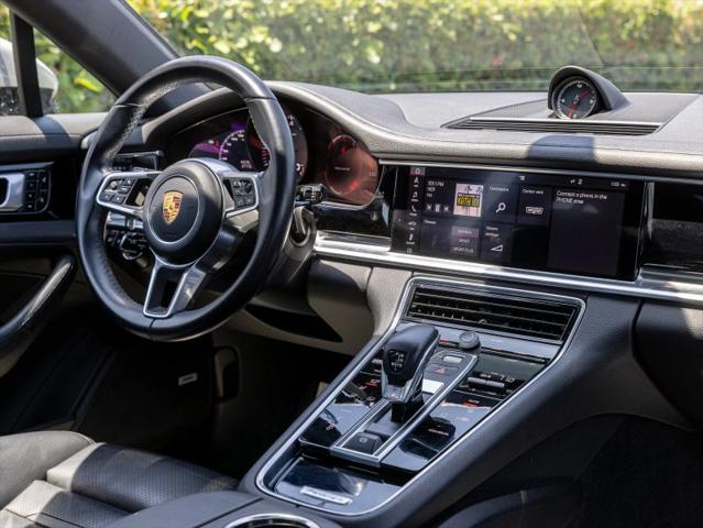 2018 Porsche Panamera 4