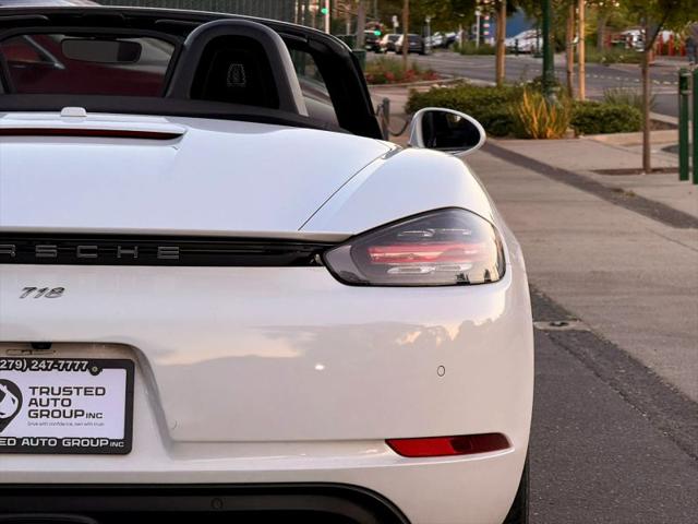 2017 Porsche 718 Boxster Base