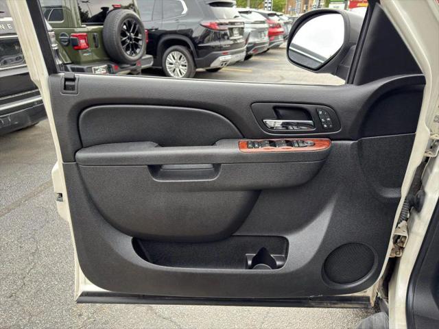 2011 Chevrolet Avalanche LTZ