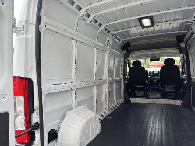 2025 Ram ProMaster 2500 Cargo Van Tradesman High Roof 159" WB w/Pass Seat