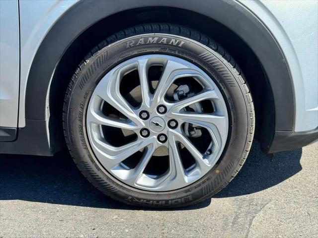 2023 Chevrolet Bolt EUV FWD LT
