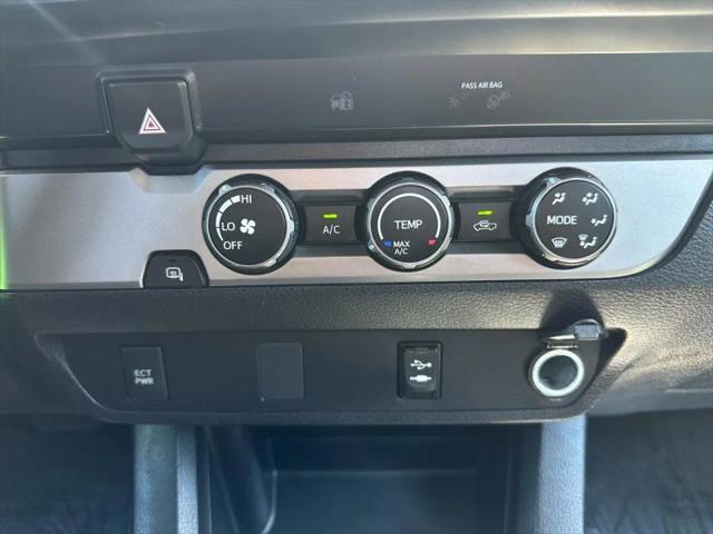 2019 Toyota Tacoma SR