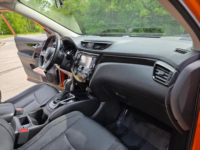2017 Nissan Rogue Sport SL