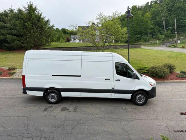 2020 Freightliner Sprinter Base