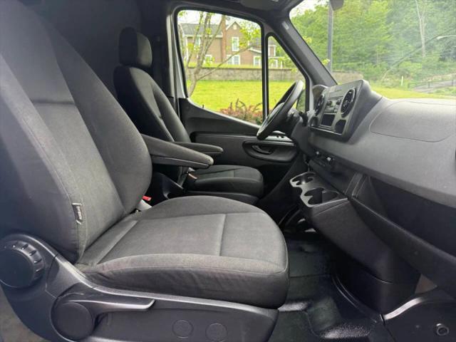 2020 Freightliner Sprinter Base