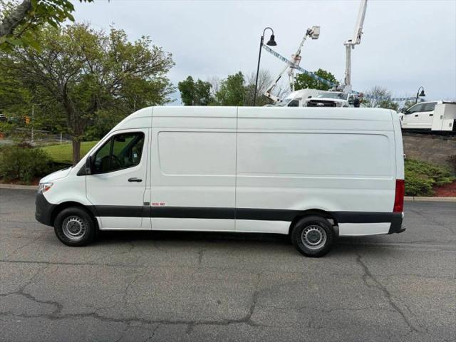 2020 Freightliner Sprinter Base