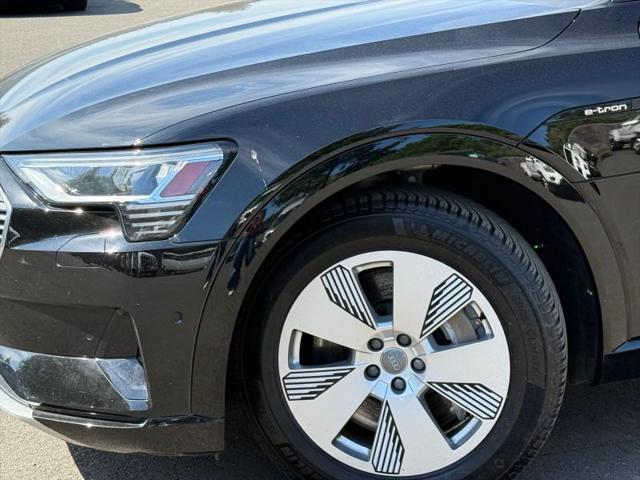 2019 Audi e-tron Premium Plus