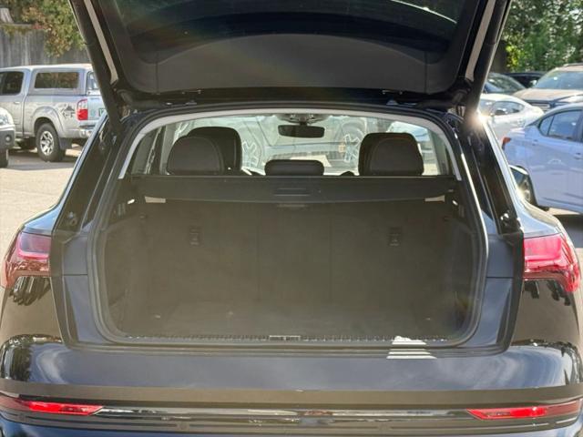 2019 Audi e-tron Premium Plus