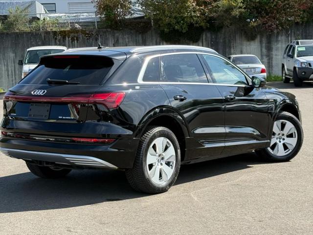 2019 Audi e-tron Premium Plus