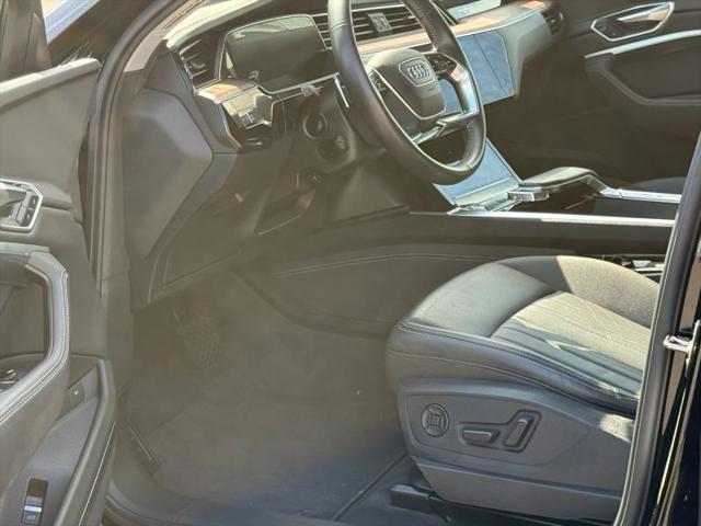 2019 Audi e-tron Premium Plus