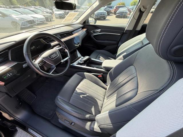 2019 Audi e-tron Premium Plus