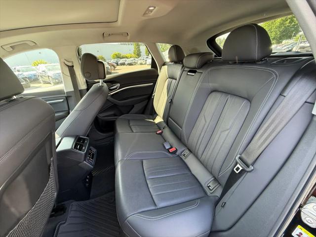 2019 Audi e-tron Premium Plus