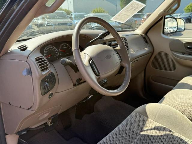 2001 Ford F-150 LARIAT