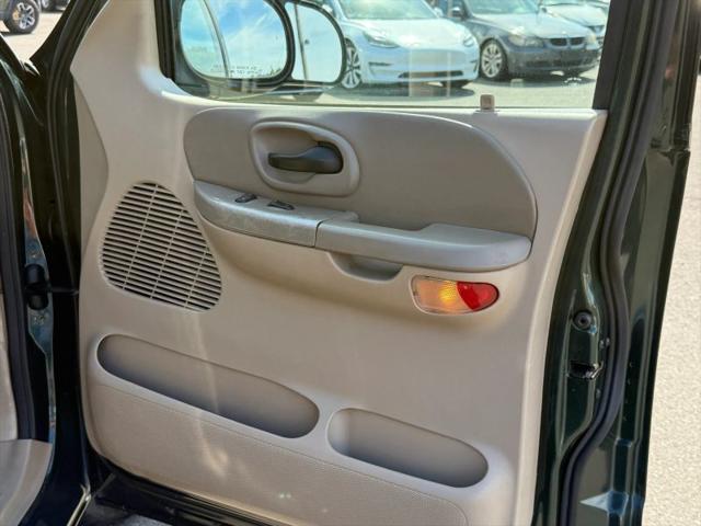 2001 Ford F-150 LARIAT