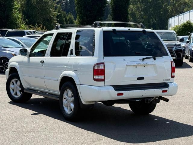 2001 Nissan Pathfinder LE
