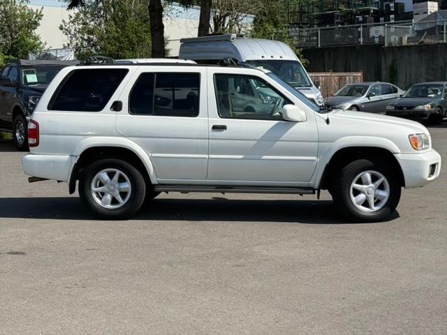 2001 Nissan Pathfinder LE