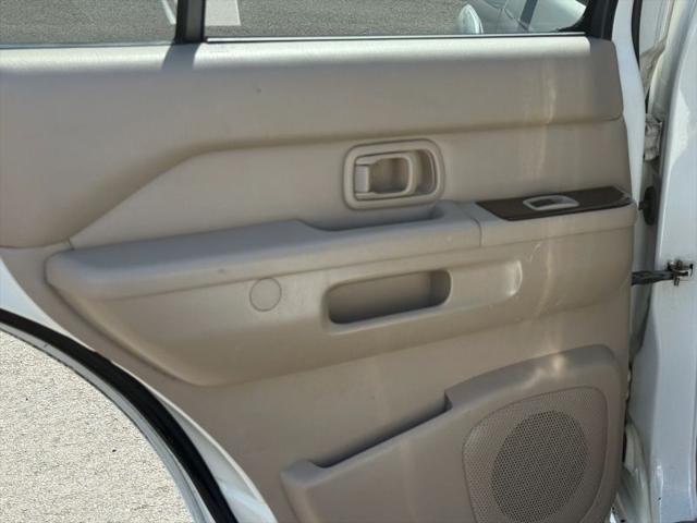 2001 Nissan Pathfinder LE