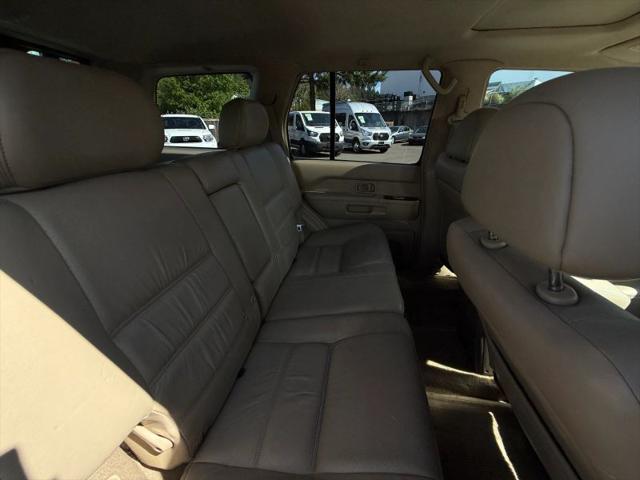 2001 Nissan Pathfinder LE