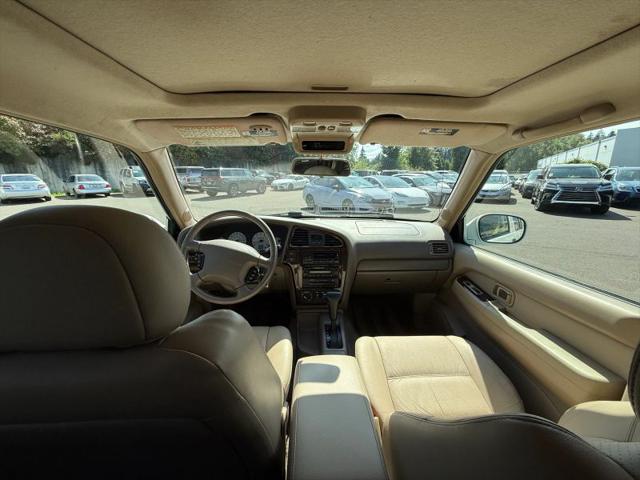 2001 Nissan Pathfinder LE