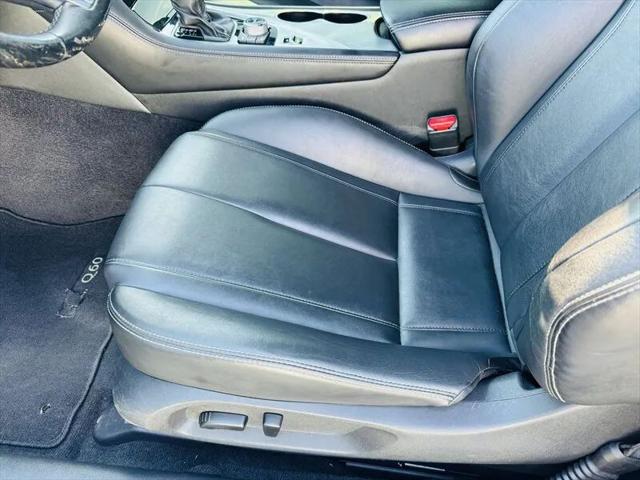 2017 INFINITI Q60 2.0t Premium