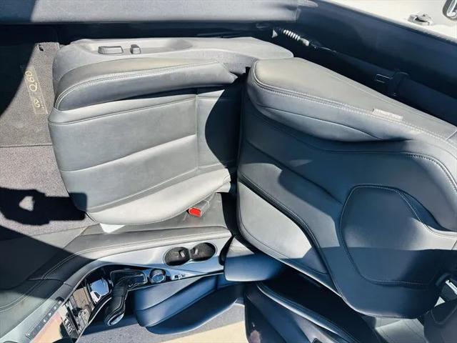 2017 INFINITI Q60 2.0t Premium