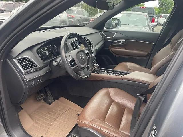 2020 Volvo XC90 T6 Momentum 7 Passenger