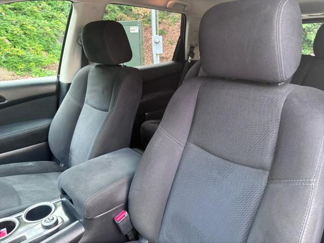 2015 Nissan Pathfinder SV