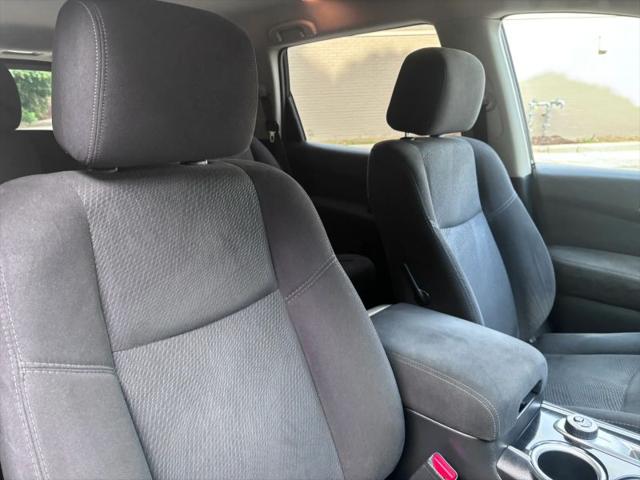 2015 Nissan Pathfinder SV