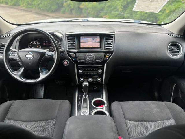 2015 Nissan Pathfinder SV