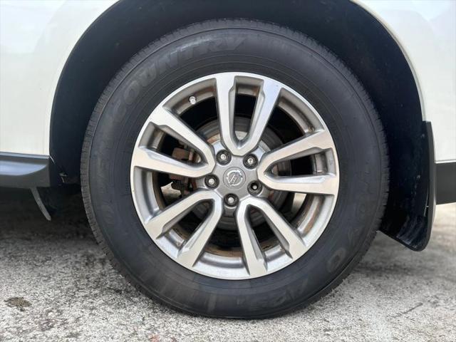 2015 Nissan Pathfinder SV