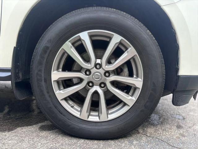 2015 Nissan Pathfinder SV