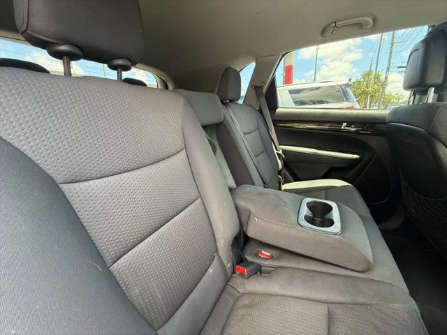 2013 Kia Sorento LX V6
