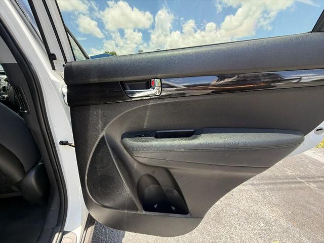 2013 Kia Sorento LX V6