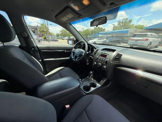 2013 Kia Sorento LX V6