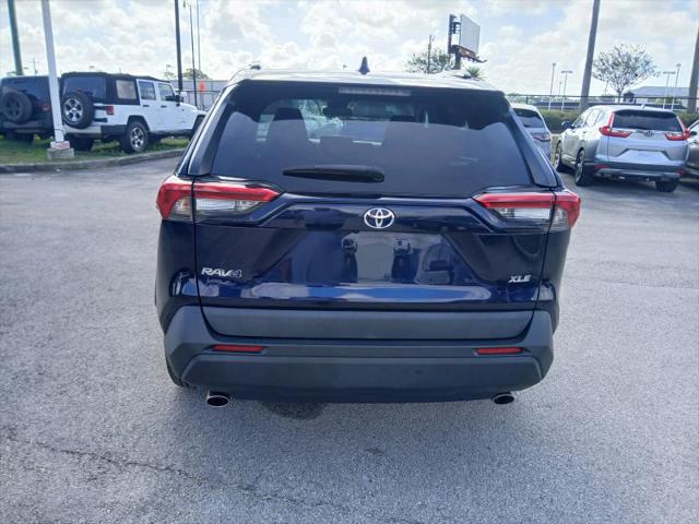 2022 Toyota RAV4 XLE