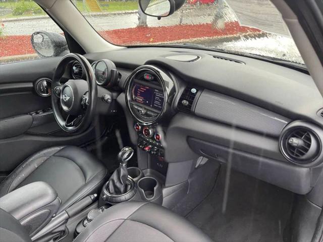 2015 MINI Hardtop Cooper