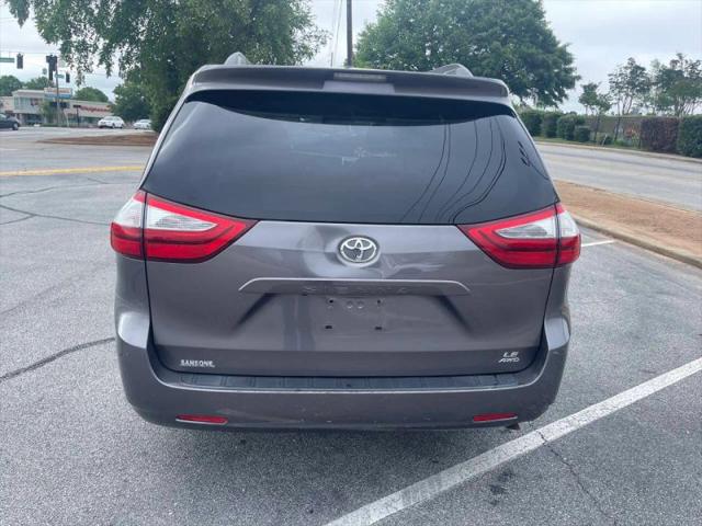 2015 Toyota Sienna LE 7 Passenger