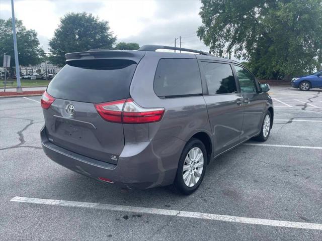 2015 Toyota Sienna LE 7 Passenger