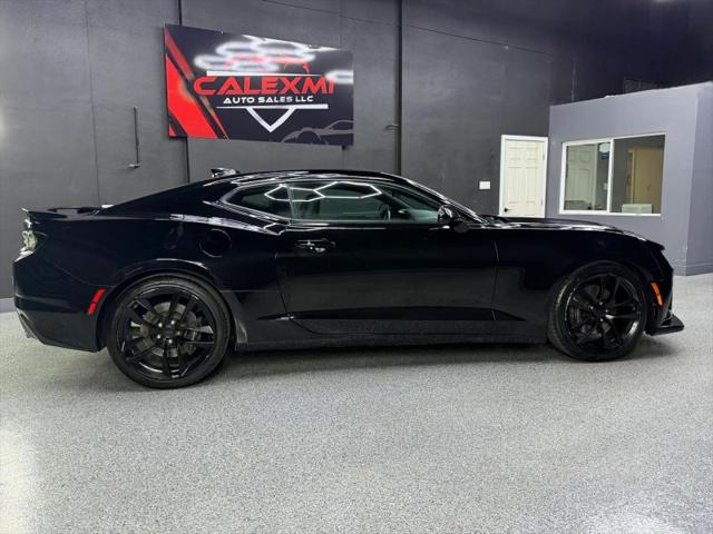 2023 Chevrolet Camaro RWD Coupe 1SS