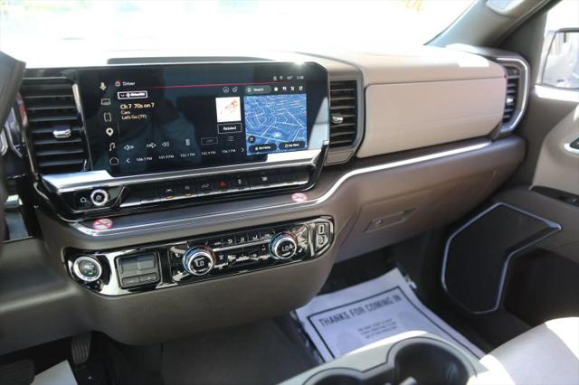 2025 GMC Sierra 1500 4WD Crew Cab Short Box SLT