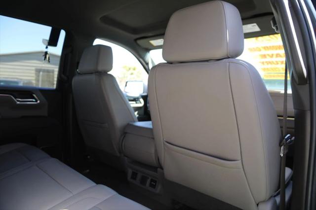 2025 GMC Sierra 1500 4WD Crew Cab Short Box SLT