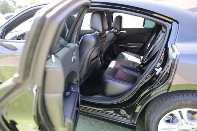 2022 Dodge Charger SXT RWD
