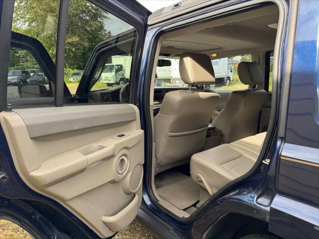 2006 Jeep Commander Base