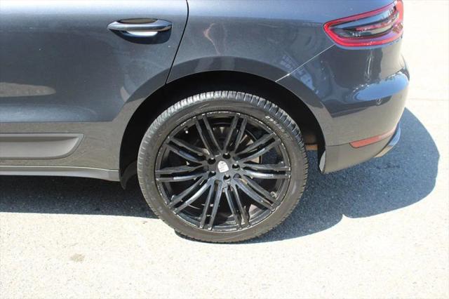 2017 Porsche Macan Base